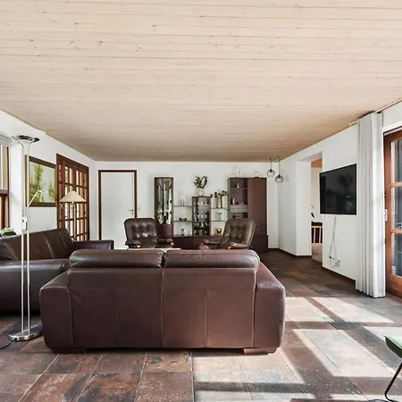 Casa vacanze With Billiards Shelter Fire Pit *